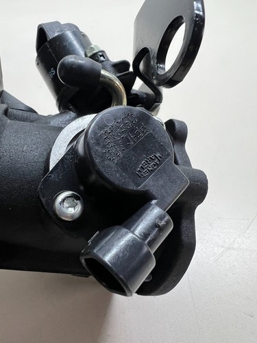 Harley Davidson Iron Sportster XL883N 2011 - 2015 Throttle Body With Sensors - Picture 7 of 20