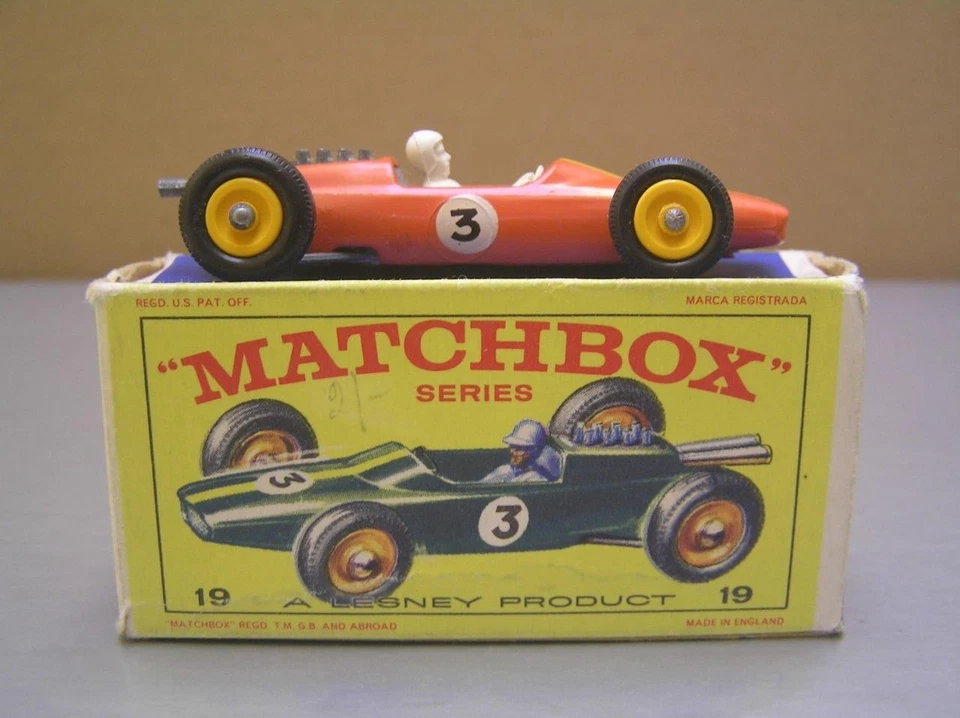 Matchbox Regular Wheels #19 Lotus Racing Car rare orange made in England MIB - Image 4 of 4