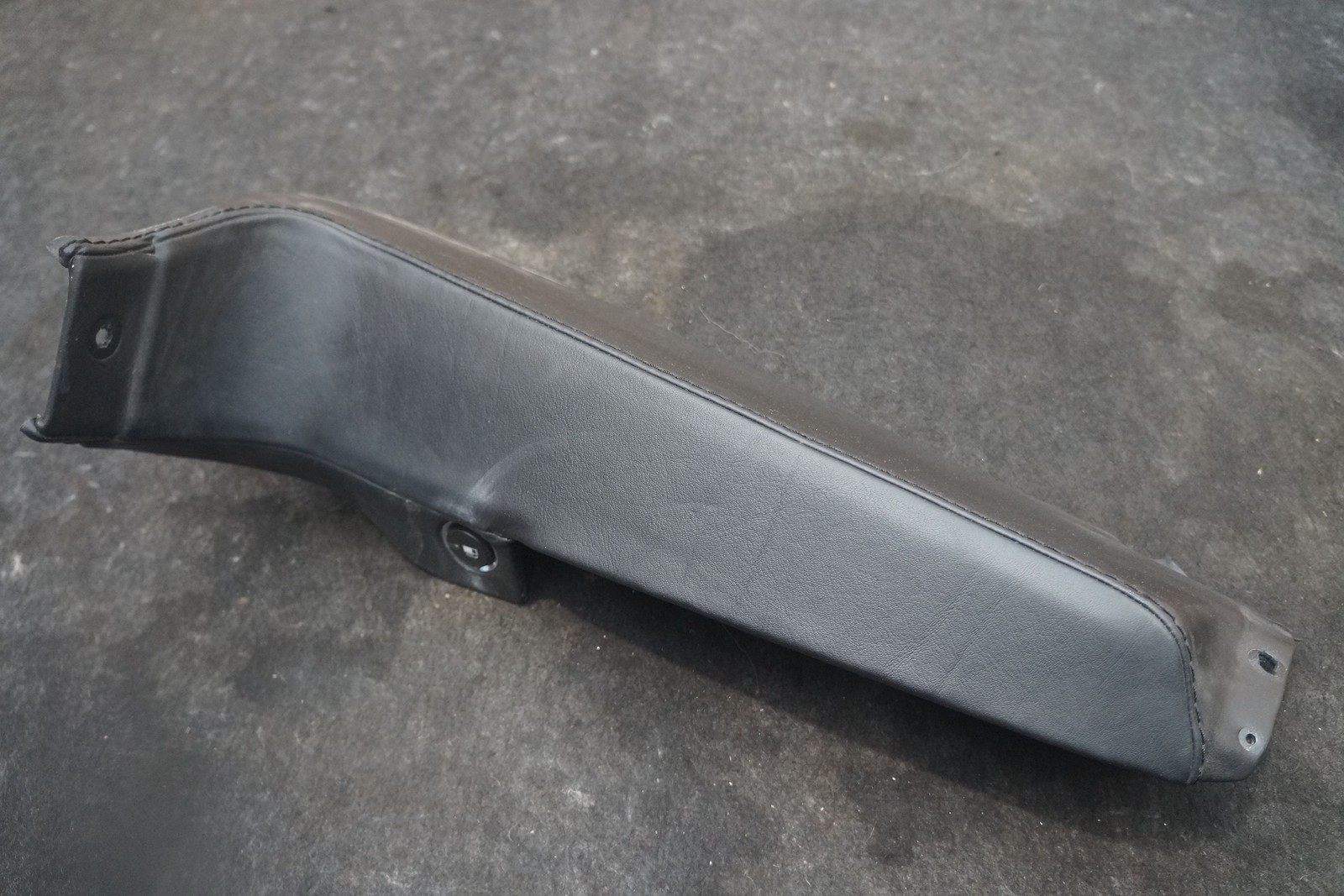 Front Left A Pillar Lower Kick Trim 6G33-02348-ABW Aston Martin V8 Vantage 2006