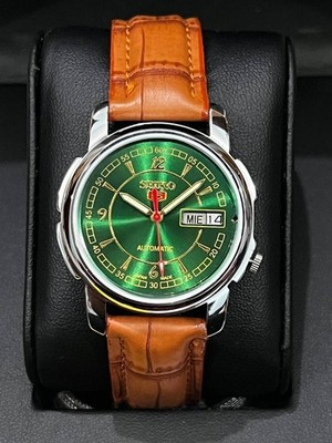 Refurbished Seiko 5 Green Dial Day Date Vintage Men's Watch Japan Movement 36mm 