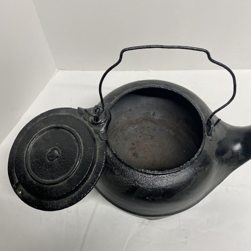 Antique Cast Iron No.8 Stove Top Coffee/Tea Pot Kettle Swing Top - Painted? - Picture 4 of 16