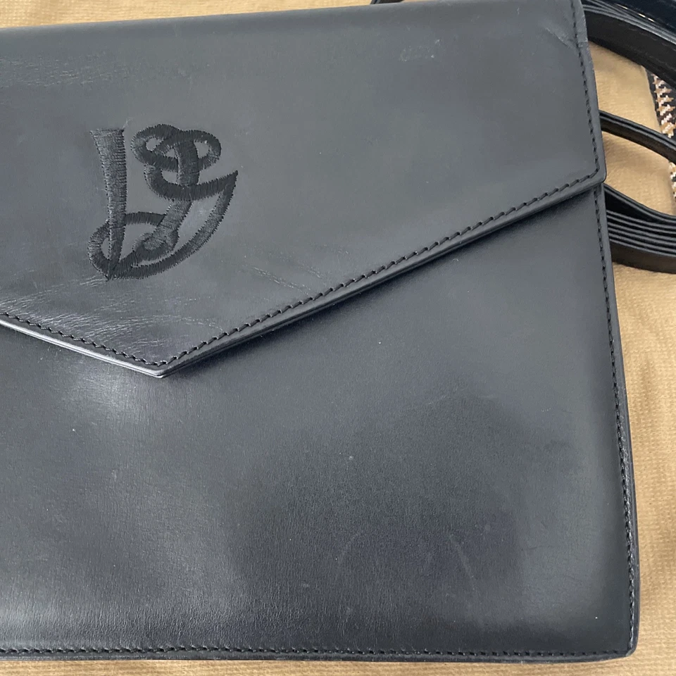 Bolso sin asas de cuero negro Valentino Garavani bolso bandolera + bolso antipolvo Foto 4 de 4