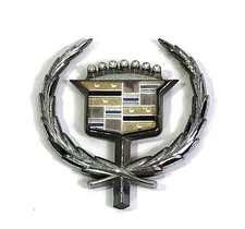 Cadillac Hood Ornament Crest Wreath Upright Standing Logo Chrome Flaw - Vintage