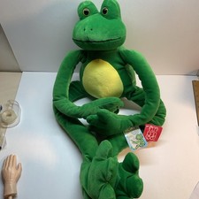 Fiesta Plush Frog 30 Piggyback Pal Green Hands Feet wrap.