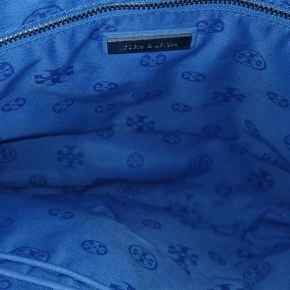 Bolso de hombro hobo Tory Burch Thea azul oscuro de cuero precio de venta sugerido por el fabricante 498 USD Foto 4 de 4