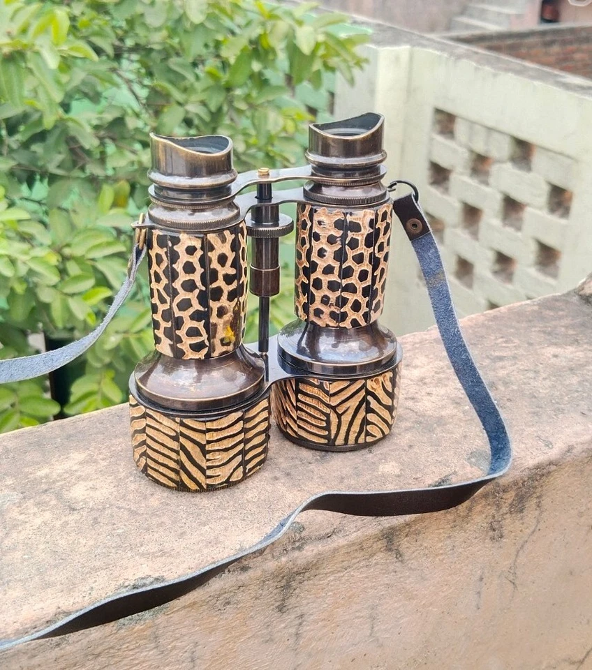 Antique Brass Binocular with Strap, Nautical Bird Watching Camping Travelling Foto 4 de 4