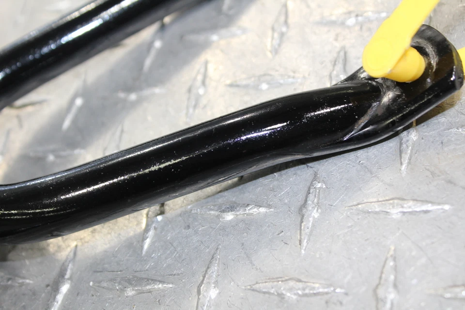 Yamaha FZR600R 1999 clavija trasera izquierda pasajero Foto 3 de 4