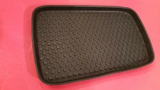 OEM 03-06 SILVERADO TAHOE SUBURBAN YUKON  RUBBER MAT INSERT for ARMREST LID MINT