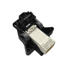 5304525218 Frigidaire Door Latch Assembly OEM