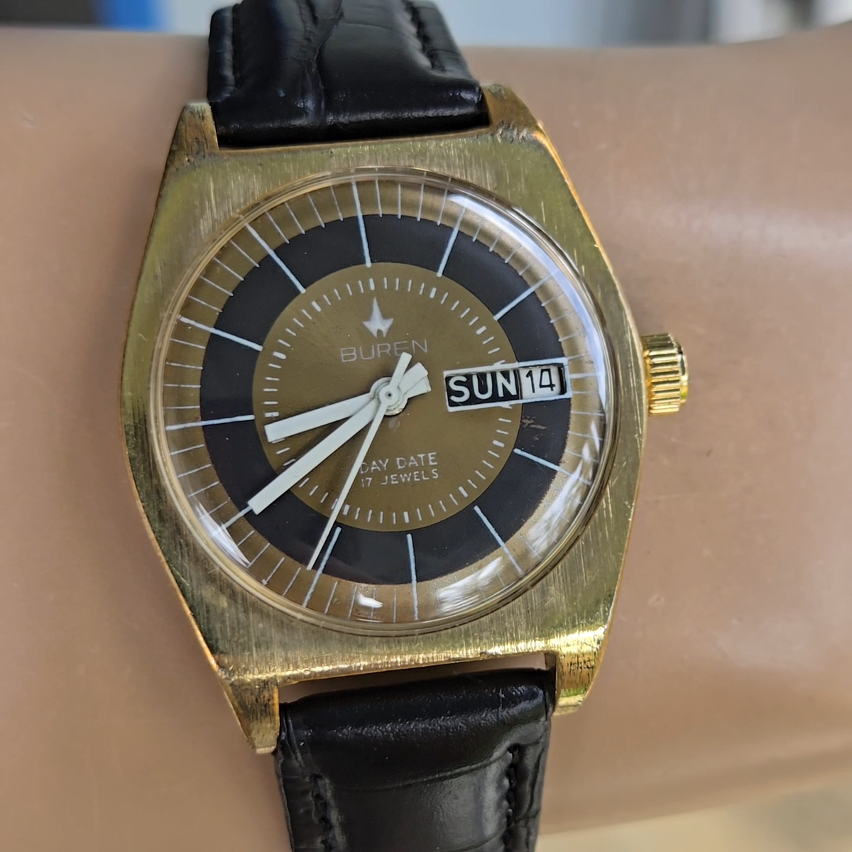 Vintage BUREN men's manual wind watch Durowe 7423 17Jewels Two