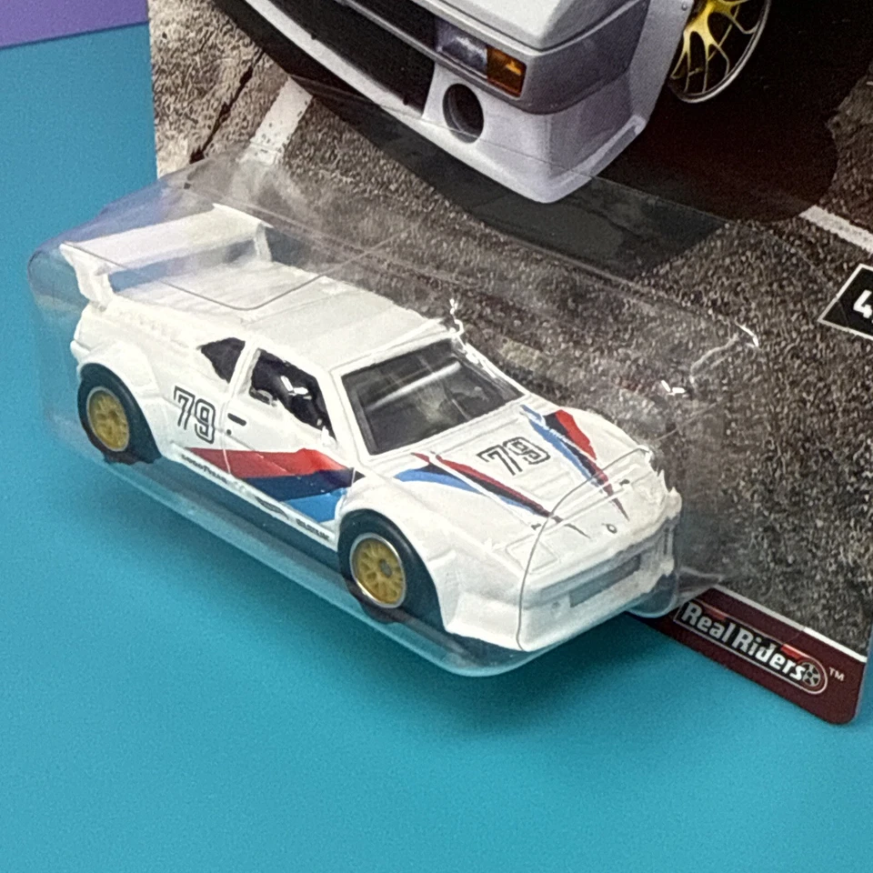 Hot Wheels Car Culture Cars And Donuts BMW M1 PROCAR 2017 nuevo Mattel Foto 3 de 4