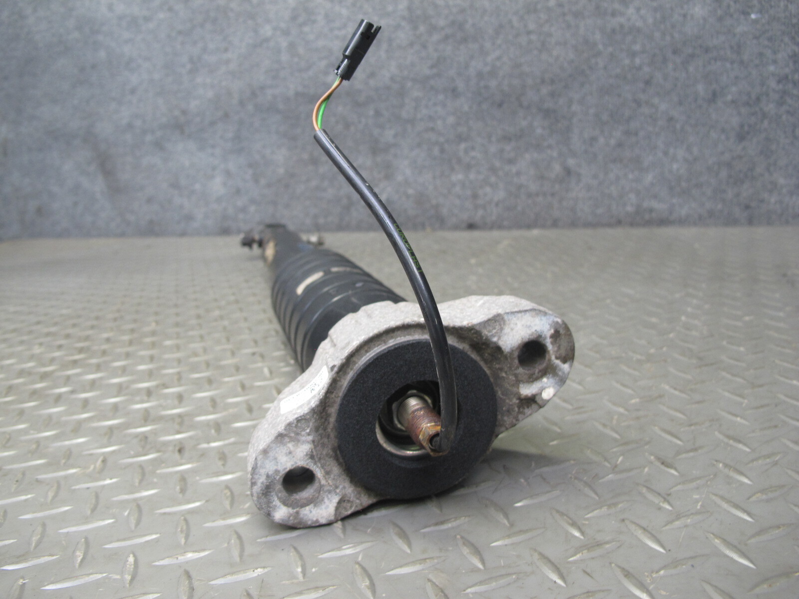 2017-2020 MASERATI LEVANTE M161 AWD REAR RIGHT AIR STRUT SHOCK ABSORBER