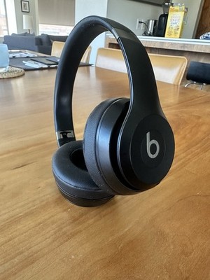Beats by Dr. Dre Solo 4 Matte Black Wireless Bluetooth On-Ear Headphones