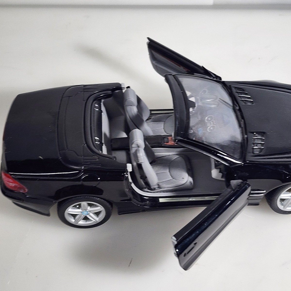 Mercedes-Benz SL500 Black Die Cast Model 1:18 RARE FIND WELLY | eBay