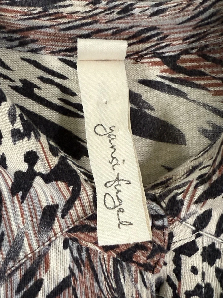 Blusa Yansi Fugal Anima Estampado Botones Manga Larga Talla Grande Foto 4 de 4