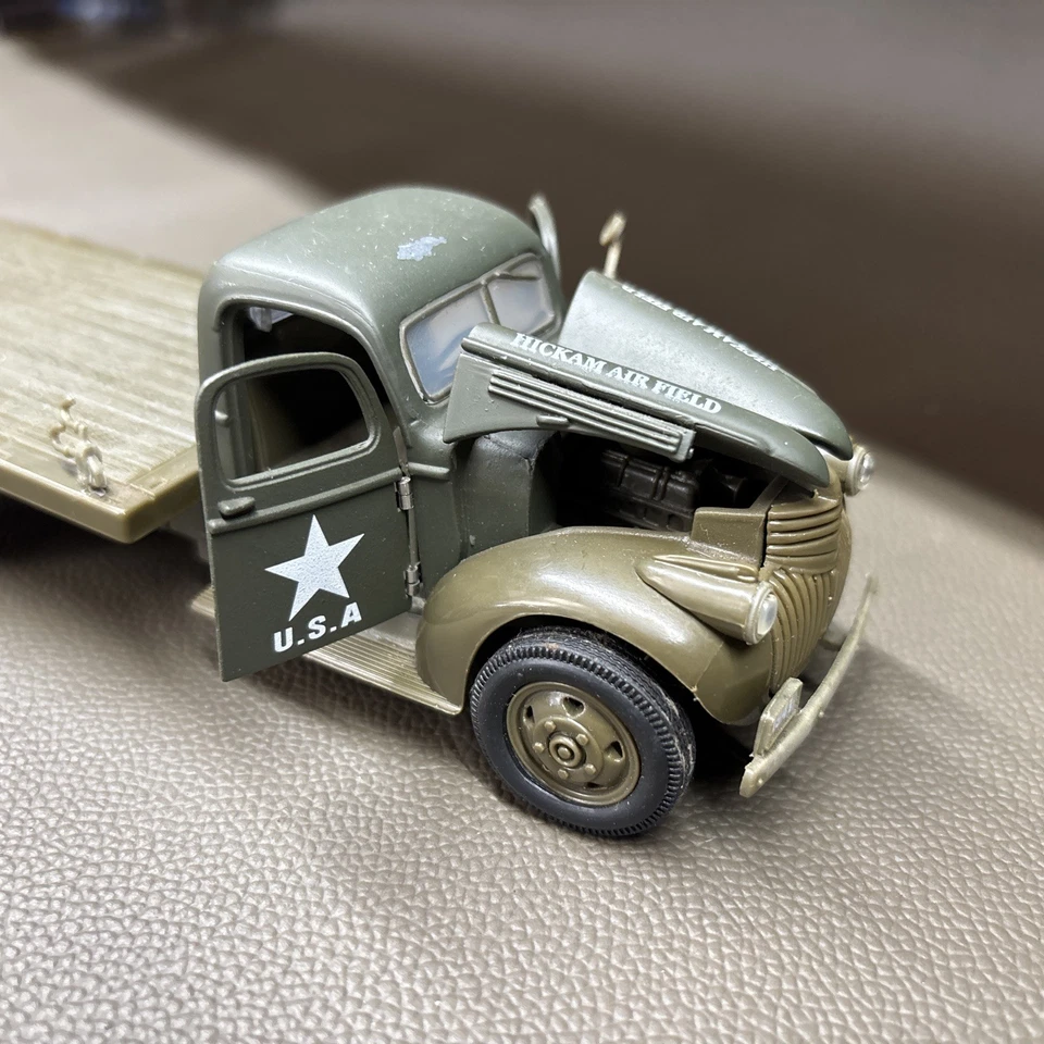 1941 US Army Chevy Flatbed Truck 1/32 Hickam Air Field Hawaii Pearl Harbor - Image 4 of 4