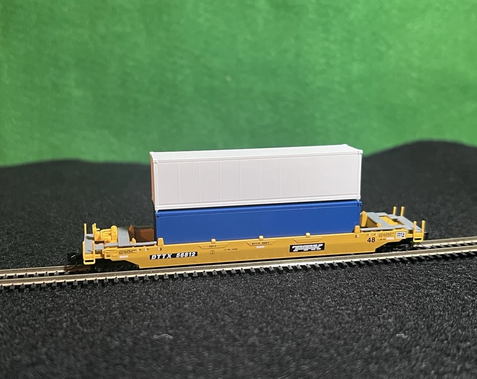 Z Scale Bundle: Gunderson Husky Stack Well Car+ 4 Nansen Street Z Scale Details - Image 2 of 4