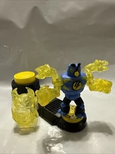 Legends of Akedo - THORAXIS - Powerstorm Series 4 Battle Giants COMPLETE