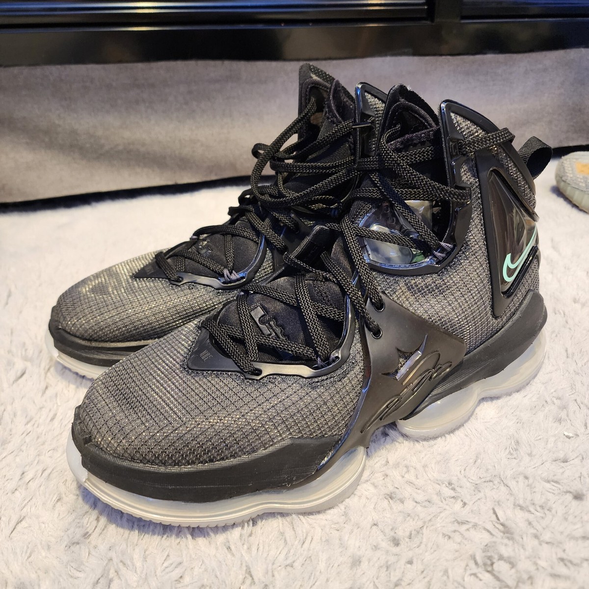 Nike LeBron James XIX 19 Black/Green glow Basketball Shoes Size