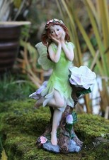 Garden Solar Ornament Cherub Fairy Angel Ball Figurine Angel Statue 