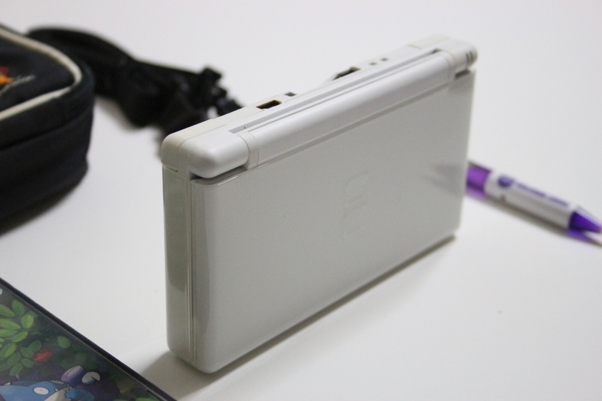 Nintendo DS Lite Crystal White Console w/ Chimchar Pouch Nintendo DS Lite Crystal White Console w/ Chimchar Pouch
