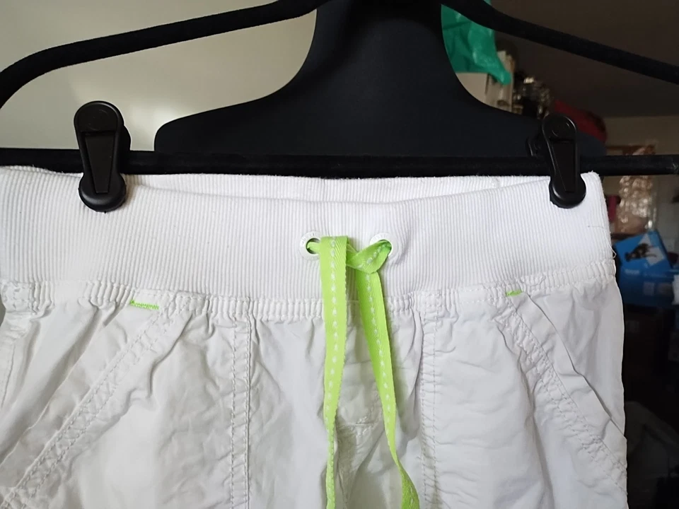 Capris blancos Justice para niñas talla 10 Foto 3 de 4