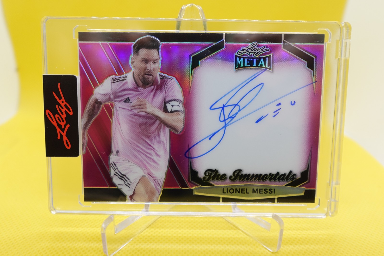 2026 Leaf Glory of the Game The Immortals Lionel Messi Auto Pink /100 view 1