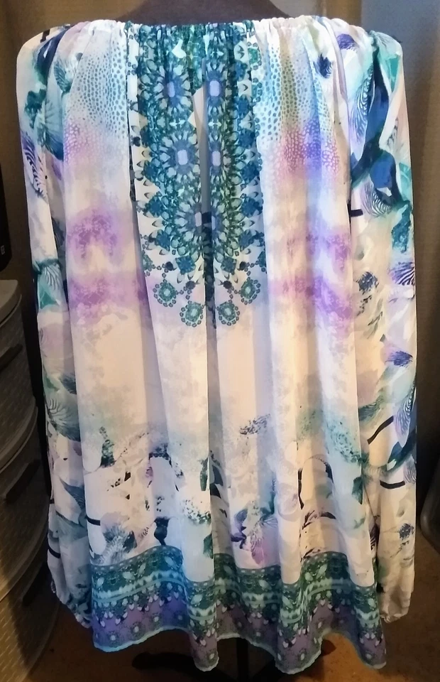 Jennifer Lopez Blouse Size 2X Armpits 29 In Shoulder Down 29 In Bottom 28 In - Image 3 of 4