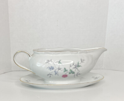 Vintage Exclusive Bombay Gravy Boat Attached Saucer Flower Floral Gold Trim