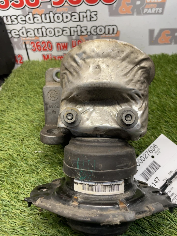 ✅ 2014 DODGE CHARGER Engine Frame Mount See Pictures OEM - Image 2 of 4