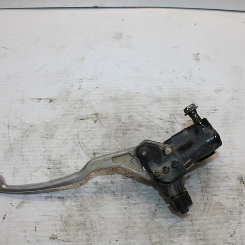CYLINDER ASSY, FRONT MASTER | Includes Item(s) 2 - 10