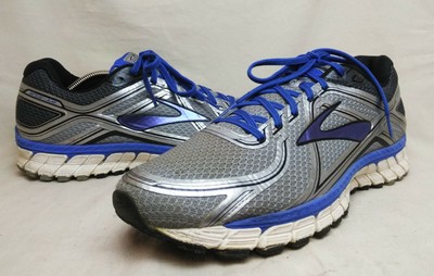 brooks tennis shoes mens gold