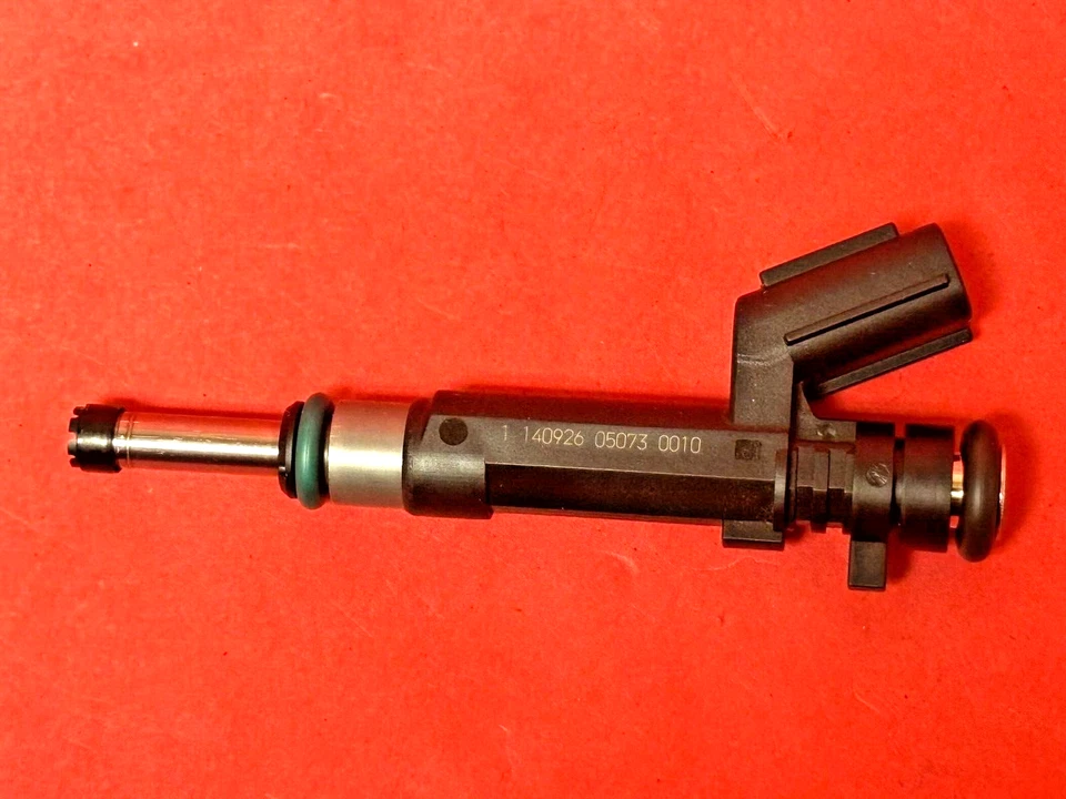 Nuevo inyector de combustible Denso FJ1440 para Nissan Kicks Versa 2018-2023 1,6 L Foto 3 de 4