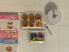 MGA Miniverse Make It Mini Food Diner Series 2 Fruit Tartlets Rare (no resin)