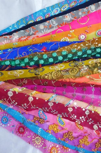 AMZ Sari Silk Ribbon Yarn Strips Georgette Fabric Remnant 21 Yards Embroidered - Picture 3 of 9