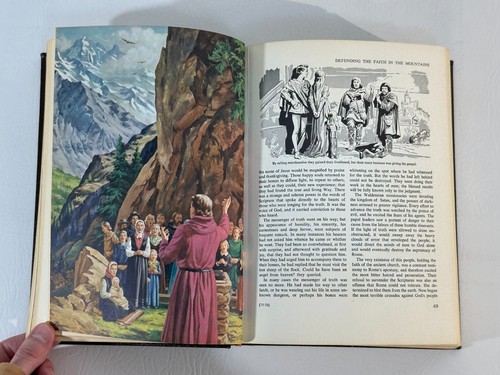 Bible Study and Christian Reference Books - Picture 273 of 379