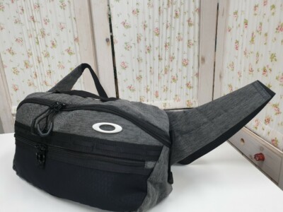oakley shoulder sling