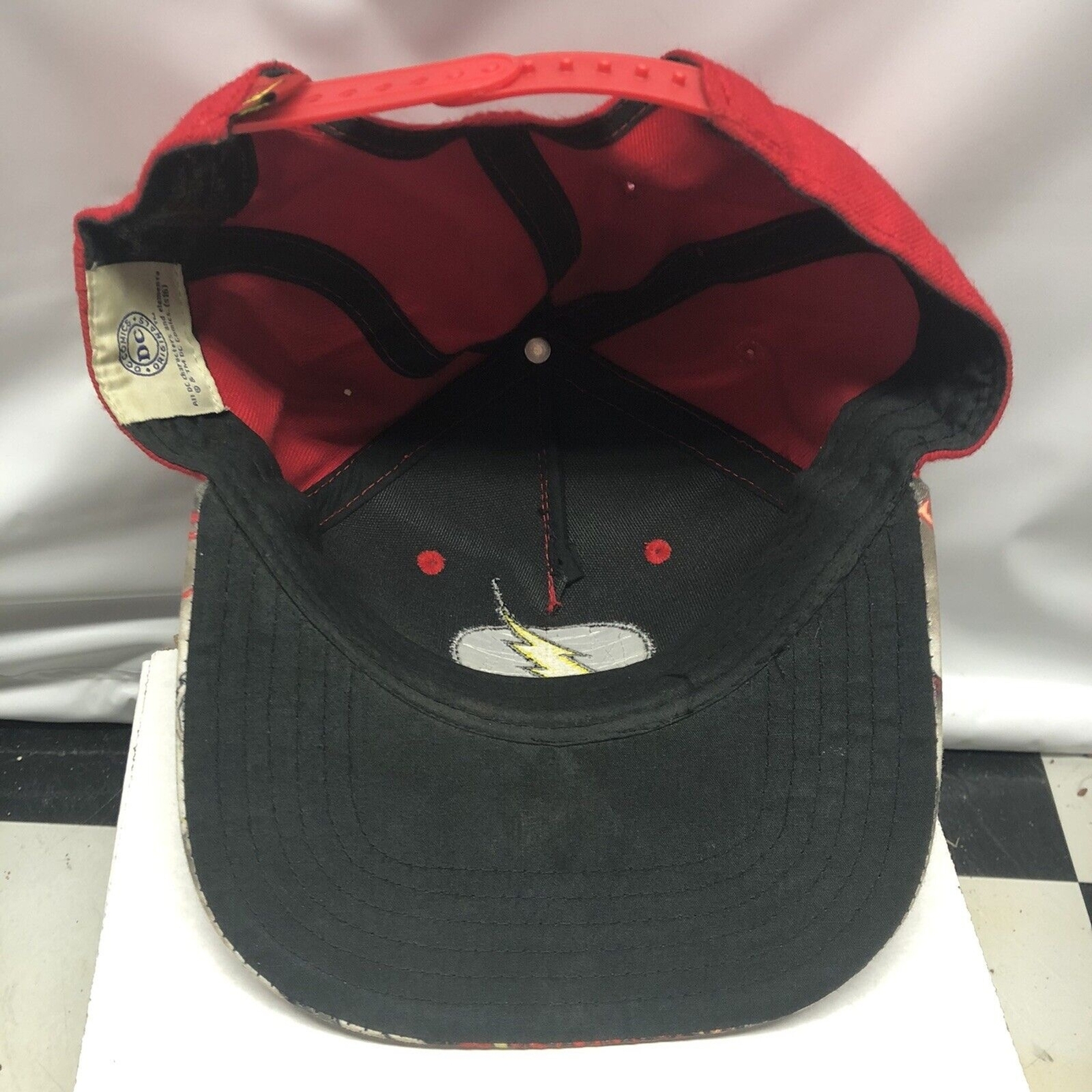 The Flash DC Comics Snapback Adjustable Hat Cap R… - image 9