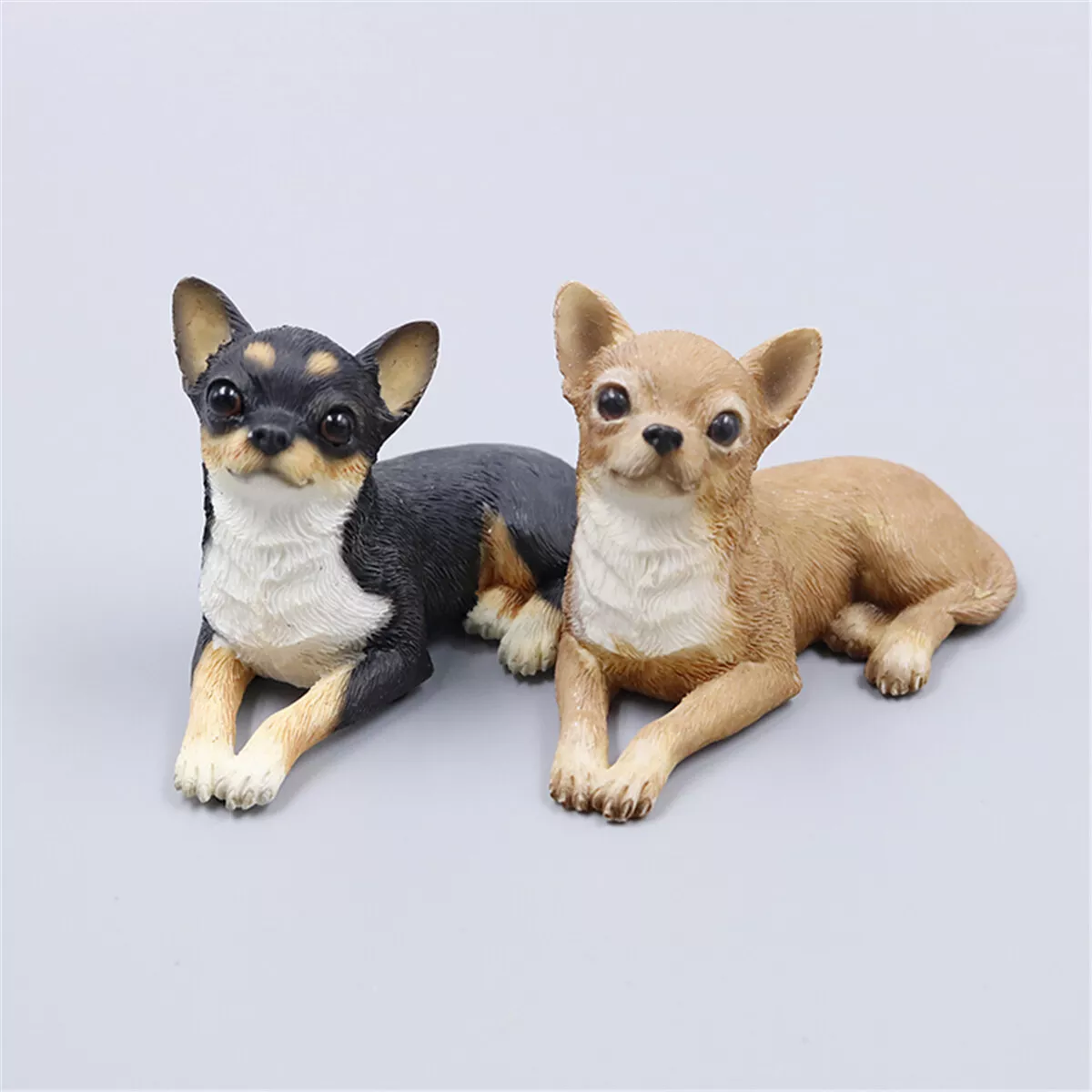 1Pcs 2 inches Mini Resin Chihuahua Figurine Gifts, Mini Dog Memorial Gifts,  Dog Figurines, Car Decor, Collectible Chihuahua Statue Figure Sculpture