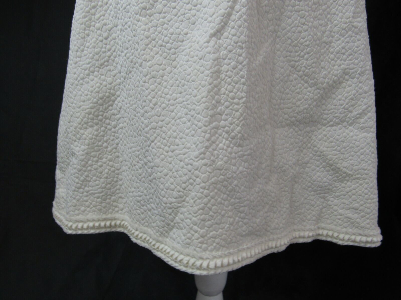 Andrew GN White Textured Skirt Size 40 - image 5