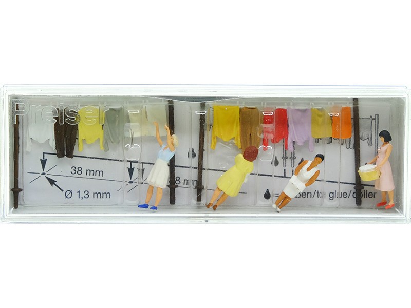 Femmes qui étendent du linge échelle HO 1/87 figurines Preiser 10741