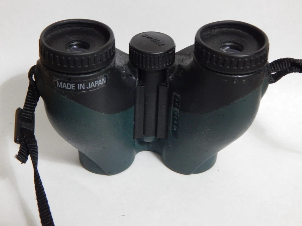 Nikon 10X21 Sprint II Binoculars in Forest Green, Neck Strap and Case, Nice! - Image 3 of 4