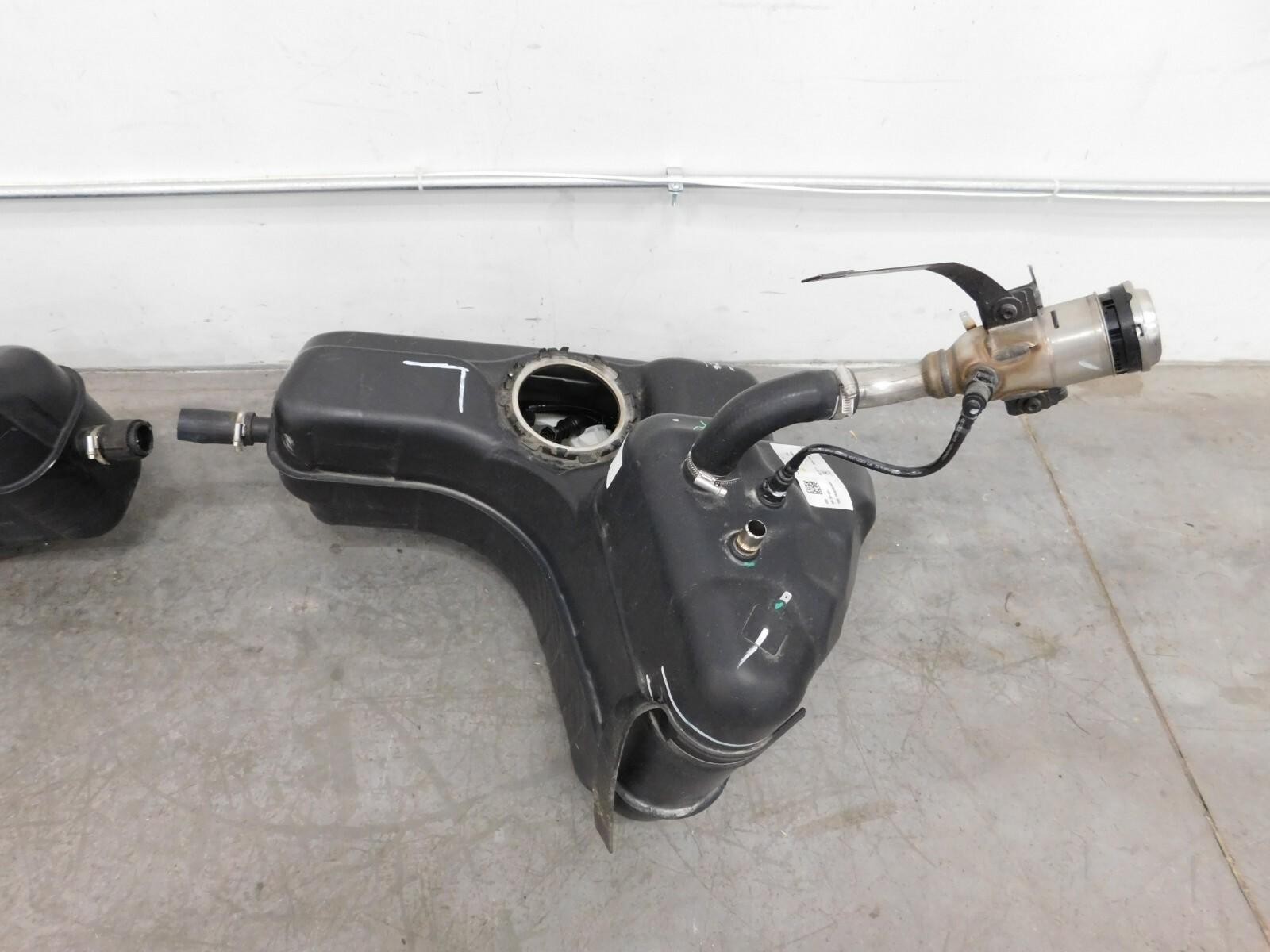 2017 18 20 21 22  Audi R8 V10 Plus Fuel Tanks #3627 X4