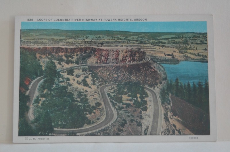 Rowena Loops, Columbia  River Highway, Oregon Vintage Postcard