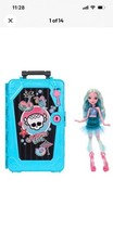 Monster High Lagoona Blue Skulltimate Secrets Gore-geous Oasis