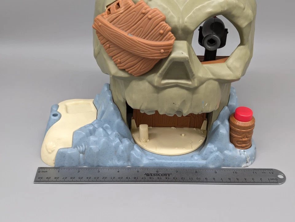 Mattel 2011 Disney Jake & the Never Land Pirates Peter Pan Skull Island Playset - Image 4 of 4