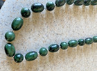 VINTAGE 22" GREEN ROUND & BARREL BEADED NECKLACE WITH SPRING CLOSURE — photo 1