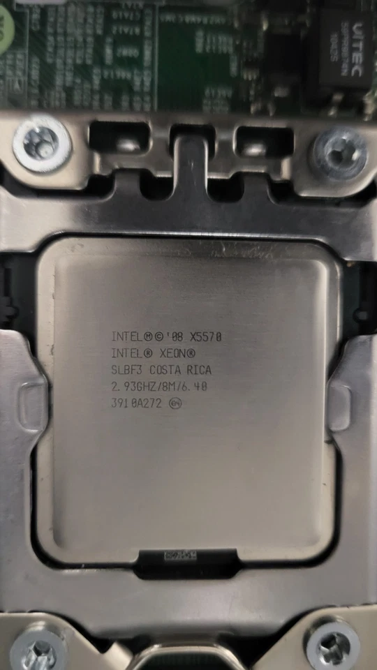 Supermicro X8DTI Dual Xeon Server Mainboard, 64GB, 2x Intel X5570, AMD HD, USB3 - Bild 4 von 4