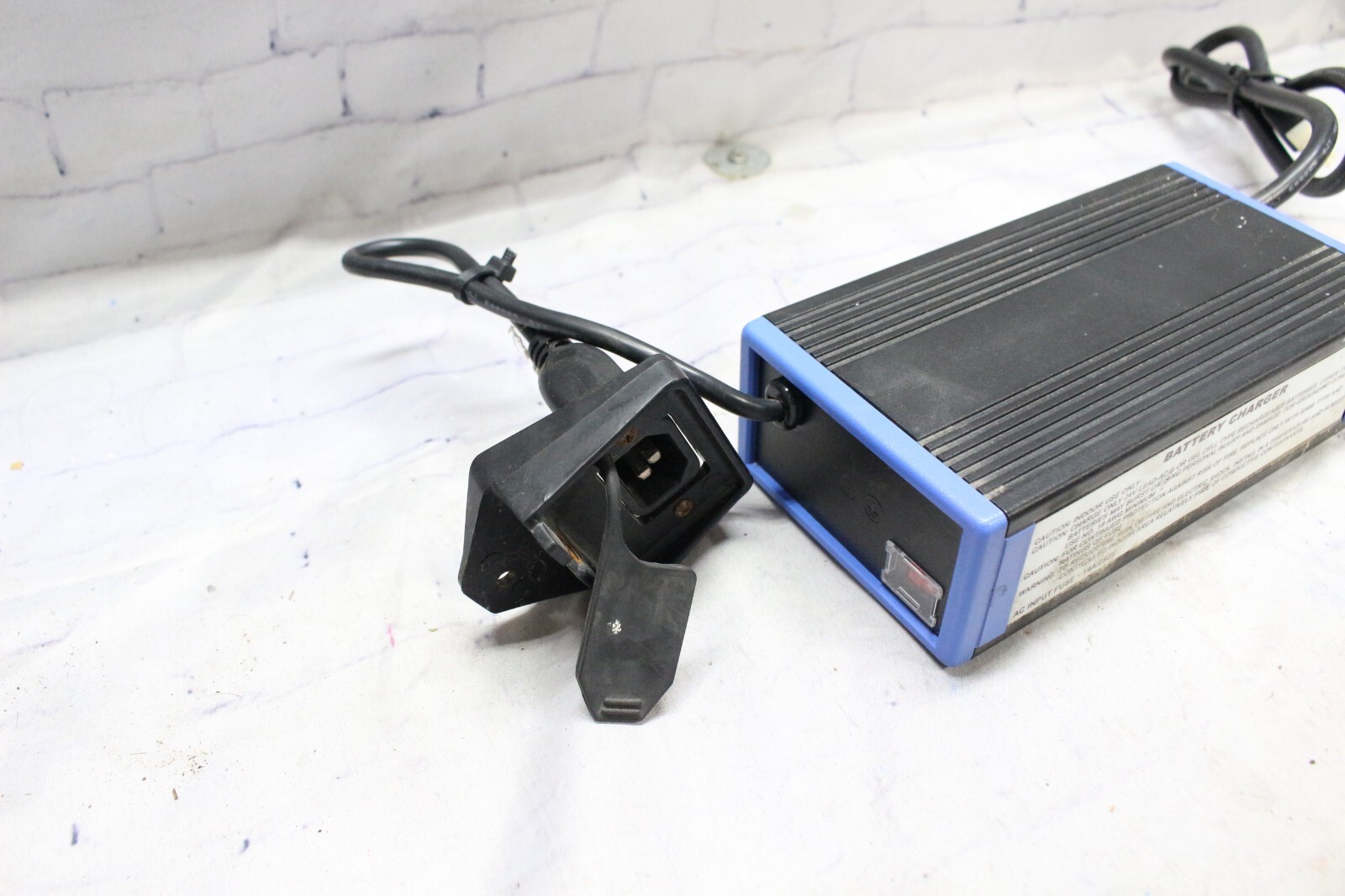 Winsunny 24V 3A Battery Charger for Invacare Pronto M50, M51 M61