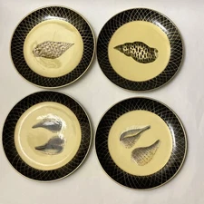 4 Raymond Waites Seashell Shells Decorative 10" Wall Plates Designed for TOYO Co